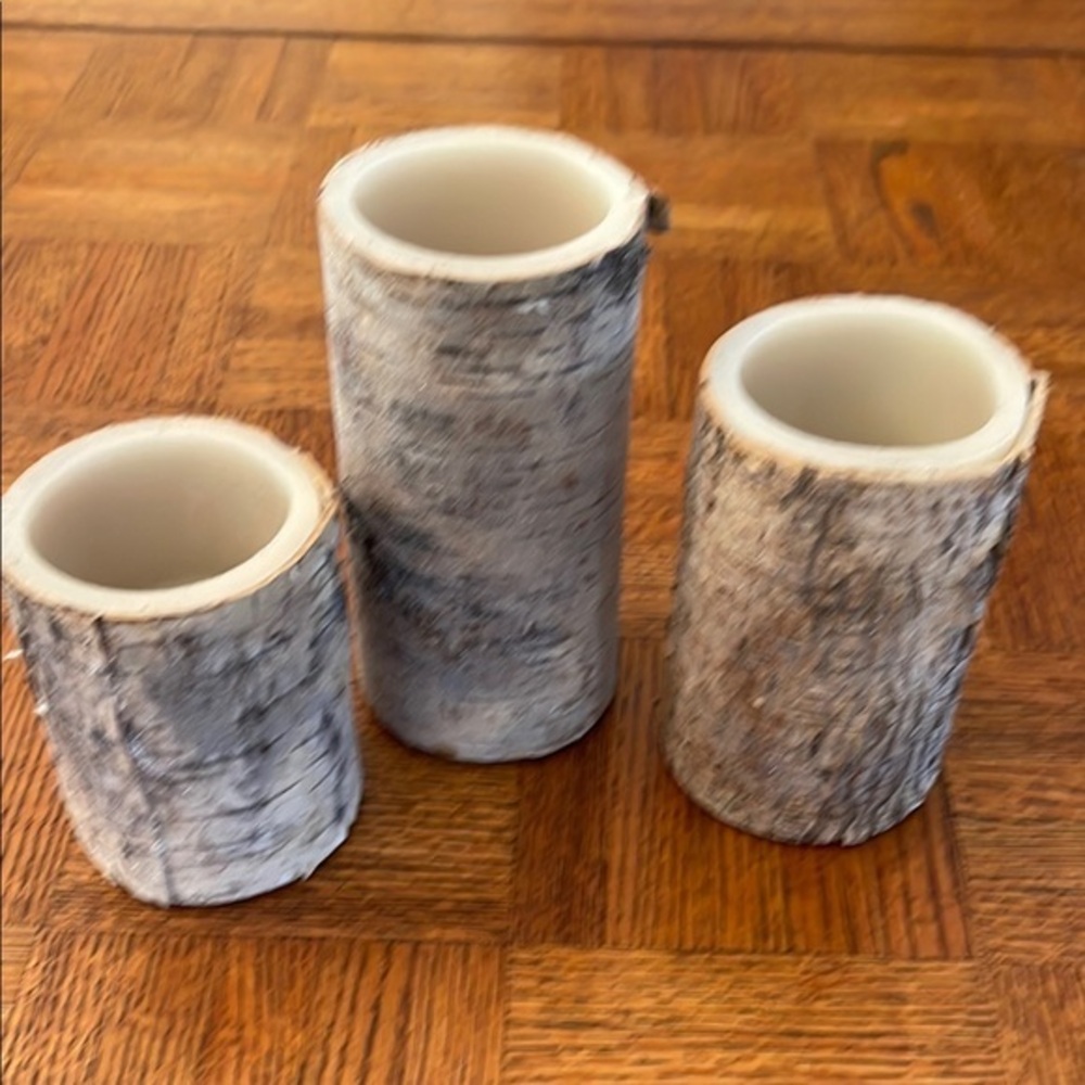 Set a three rustic battery operated candles